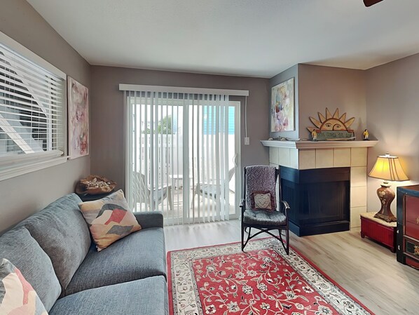 Welcome To Palm at Cove 809 - Canvas Palms