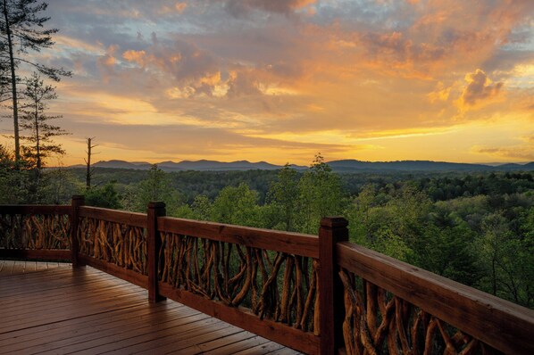 Majestic View offers Stunning Panoramic Views
