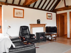 Living area | Meadowbrook Farm - The Old Dairy - Meadowbrook Farm Cottages, Moreton, near Thame