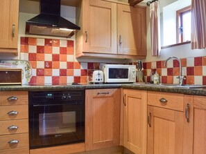 Kitchen | Meadowbrook Farm - The Old Stable - Meadowbrook Farm Cottages, Moreton, near Thame