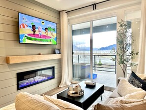 Living Area - Facing Harrison Lake