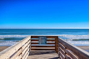 Easily accessible beach access 