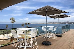 Outdoor Lounge