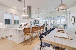 Dining Area, 1st Floor