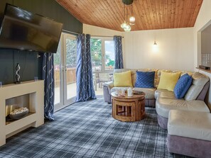 Living area | Cabin Retreat, Wemyss Bay, near Glasgow