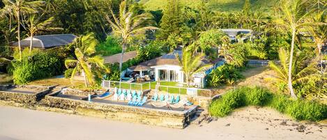 A breathtaking estate with its own PRIVATE BEACH that leave everyone speechless!