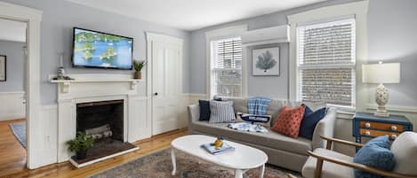 Smart TV and fast wifi