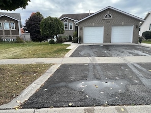 Large driveway, up to 4 cars to park