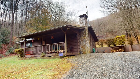 Front exterior of cabin