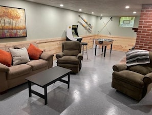 Basement/gameroom