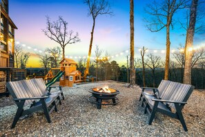 Fire pit with firewood provided (seats for 10 people)