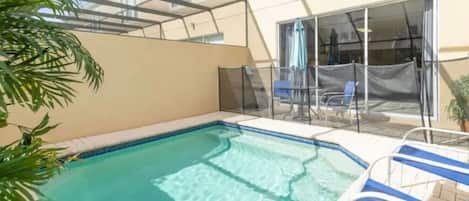 Private pool