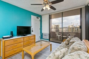 Second Unit living room with cable TV