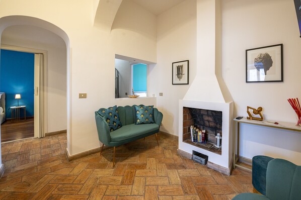 Living room with view of the 2 double rooms