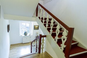 Entrance / Reception