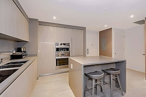 Fully-equipment kitchen