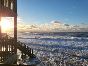 TOPSAIL REEF CONDOS AT HIGH TIDE