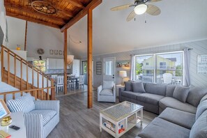 Second Level Living Area