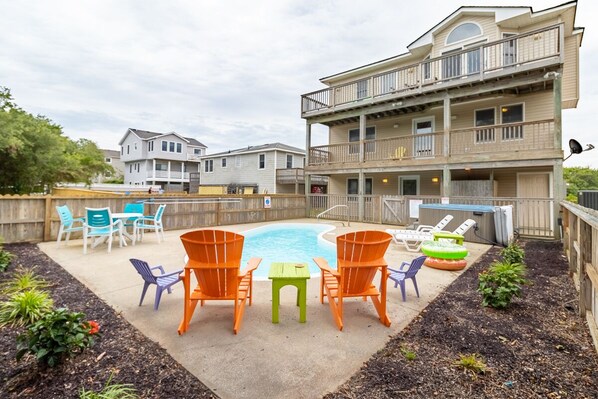 Private Pool
