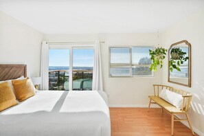 Third bedroom with balcony access