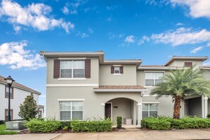3097Pequod,StoreyLake_01