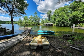 Easy access for kayaking or paddle boating. Or enjoy lunch at the picnic table.