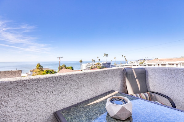 Pismo Beach Vacation Rental | 2BR | 2.5BA | Steps Required | 1,272 Sq Ft