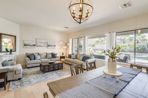Interior | Single-Story Home