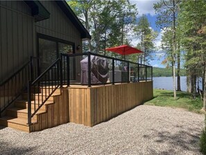 Large patio doors exiting to the deck