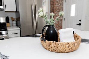 THEINNunit6_015