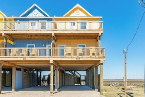 Front of Property Facing Beach