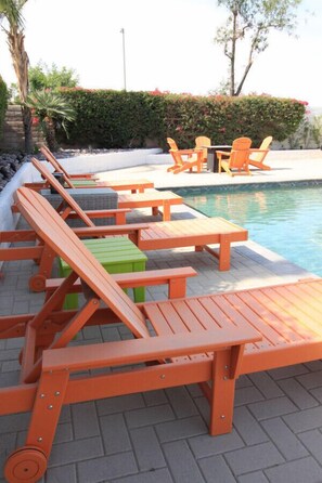 (4) Sun Loungers