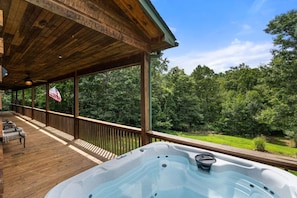 Bain à remous extérieur