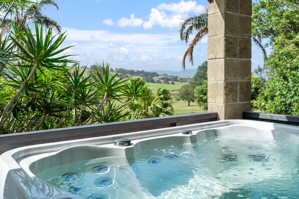 Bain à remous extérieur