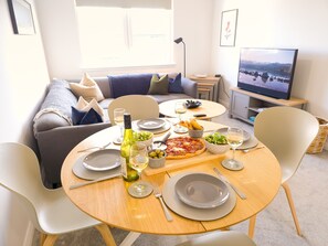 Open plan dining space 