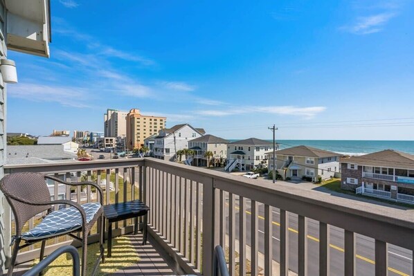 Top Floor Views!