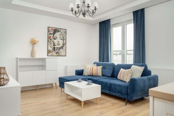 Living room with a dining area