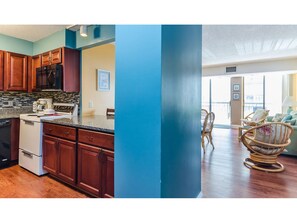 Kitchen 02
