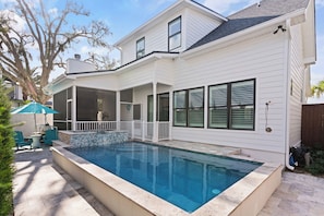 Take It Easy - Option to heat pool and spa in cooler months (see details)