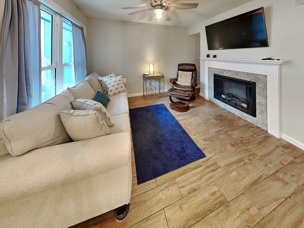 Welcome to Palms at Cove 1303 -Relaxing Palms