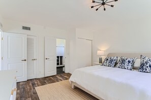 13 Primary Bedroom.jpg