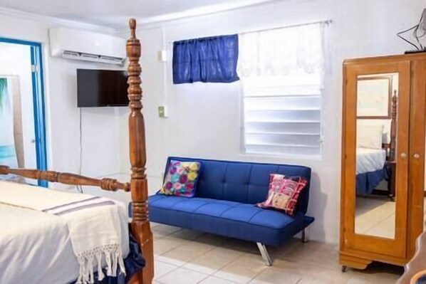 Karaya room has a queen size bed with sofa bed in the room that can accomodate another person. (1)