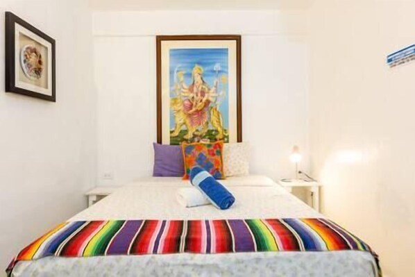 Bedroom with Queen Size Bed