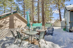 Deck | Outdoor Dining Area | Gas Grill Available