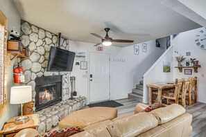 Living Room | Fireplace | 1st Floor