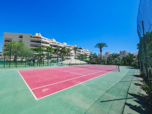 Sport court