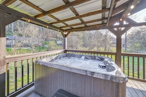 Private Hot Tub