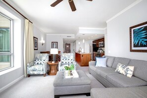 Comfort meets coastal charm HKK-220