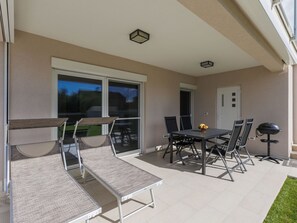 Property, Furniture, Plant, Chair, Shade, Lighting, Interior Design, Architecture, Floor, Flooring