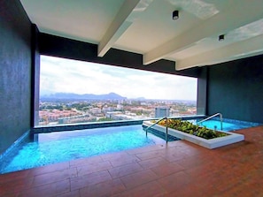 Rooftop pool